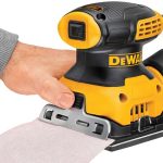 سنباده لرزان دیوالت مدل DWE6411-B5